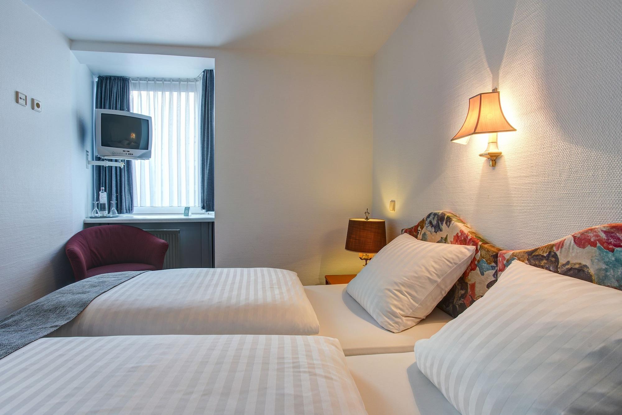 Arde Zentrum Hotel 2*