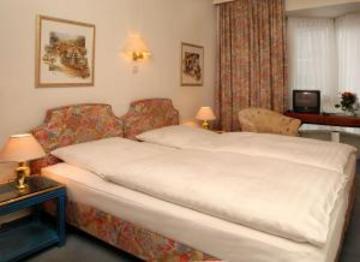 Arde Zentrum Hotel 2*